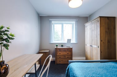 Flat 15, Lowry House, Fallowfield, Manchester - Image 2