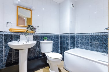 Flat 13, Lowry House, Fallowfield, Manchester - Image 2