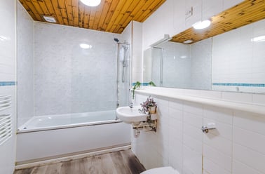 Flat 48, Mayfair Court, Fallowfield, Manchester - Image 2