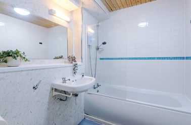 Flat 32, Mayfair Court, Fallowfield, Manchester - Image 2