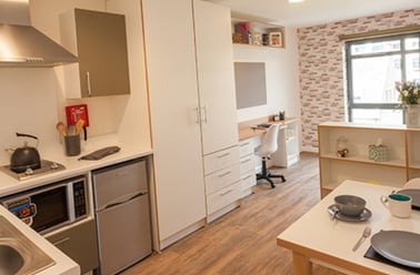 Classic Studio Plus, Roman House, Hanover Square, City Centre, Newcastle - Image 2