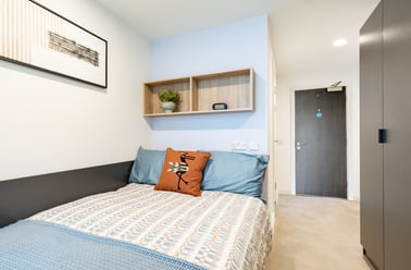 Cozy En Suite, Croft Court, 16 Stokes Croft, St Paul's, Bristol - Image 2