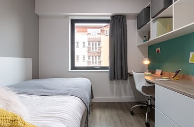 Premium Studio, Kingston Plaza, 180-190 London Road, Kingston upon Thames, Kingston - Image 2