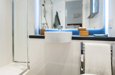 Classic Studio Plus, Bridge House, 180 Old Dumbarton Road, City Centre, Glasgow - Image 2