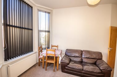 Flat 4, Plymouth - Image 3