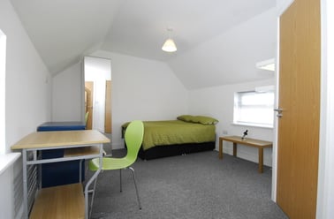 Flat 3, Plymouth - Image 3