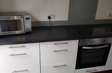 25 Beatrice Avenue (students), Plymouth - Image 3