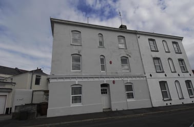9 Patna Place  TFF (students), Plymouth - Image 2