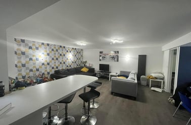 23A Cobourg (students), Plymouth - Image 2