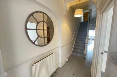 21 Hillside Avenue (students), Plymouth - Image 3