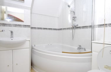 Flat 35, Plymouth - Image 3