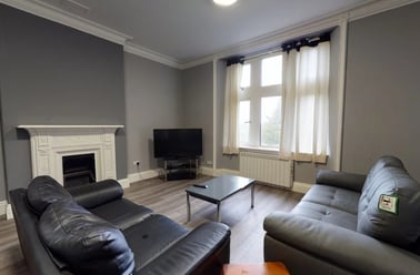 Flat 4 Whitefield House (students), Plymouth - Image 2