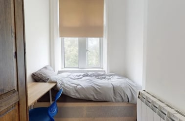 Flat 4 Whitefield House (students), Plymouth - Image 3