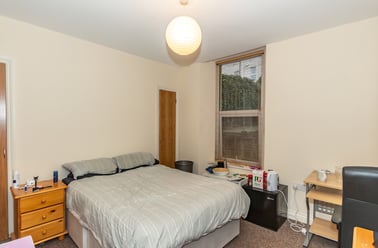 Tff, Plymouth - Image 2