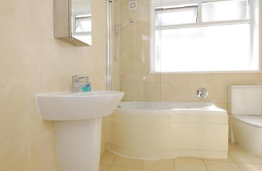 26 Salisbury Road (students), Plymouth - Image 2