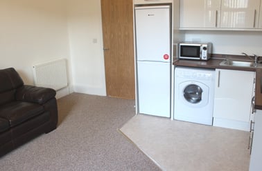 Flat 2, Plymouth - Image 3