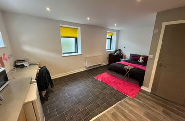 7 Marvell Lane Flat 30 (students), Plymouth - Image 3