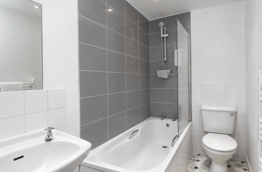 15 Napier Terrace - Ground (students), Plymouth - Image 2