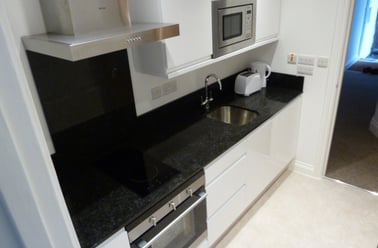 17B Napier terrace (students), Plymouth - Image 3