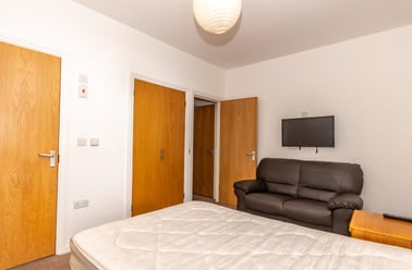 8 Whitefield Terrace Flat 5 (students), Plymouth - Image 2