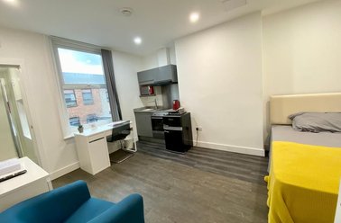 Studio 1 313a Ecclesall Road, Sharrow, Sheffield - Image 2