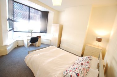 Club Garden Road, Highfield, Sheffield - Image 3