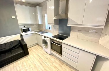 Lancing Road, Heeley, Sheffield - Image 2