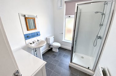 Travis Place, Broomhall, Sheffield - Image 3