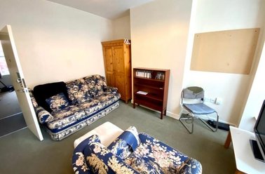 Club Garden Road, Highfield, Sheffield - Image 3