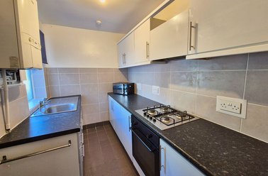 City Road, Heeley, Sheffield - Image 3