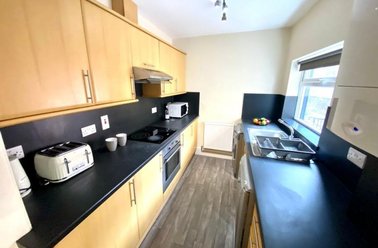 Southgrove Road, Sharrowvale, Sheffield - Image 3