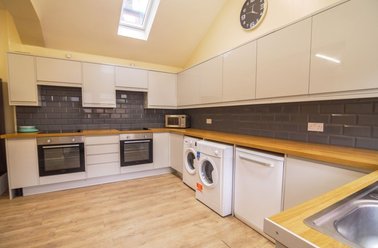 Walton Road, Sharrowvale, Sheffield - Image 2
