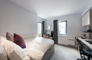 Studio - DDA/Platinum, The Kingfisher, Western Way, Newtown, Exeter - Image 2