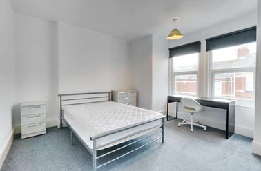 Danes Road, St James, Exeter - Image 3