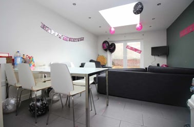 Cathays, Plasnewydd, Cardiff - Image 3