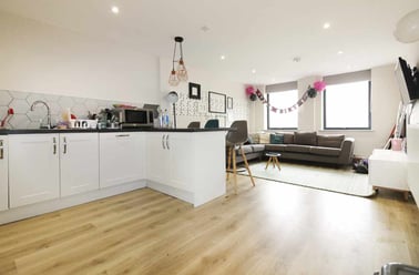 Cathays, Cardiff - Image 3