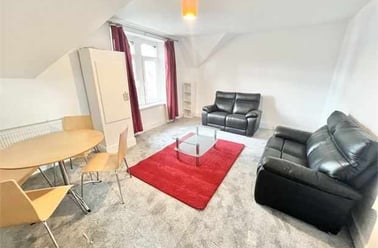 Uplands Crescent, Uplands, Swansea - Image 2