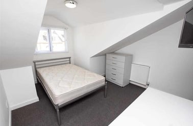 Dawlish Road, Selly Park, Birmingham - Image 2