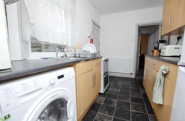 Warwards Lane, Selly Park, Birmingham - Image 2