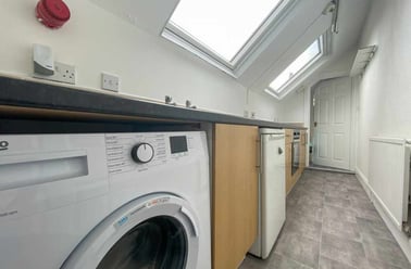 Roath, Plasnewydd, Cardiff - Image 2