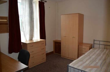 Cathays, Cardiff - Image 3