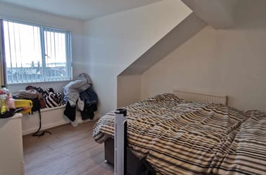 Carlton Terrace, Mount Pleasant, Swansea - Image 2