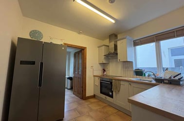 Heath, Gabalfa, Cardiff - Image 2