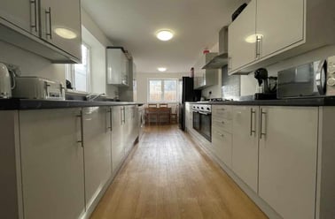 Cathays, Plasnewydd, Cardiff - Image 2