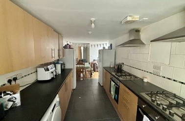 Cathays, Plasnewydd, Cardiff - Image 2