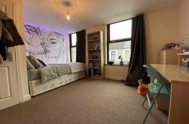 Cathays, Cardiff - Image 3