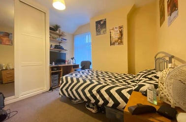 Cathays, Cardiff - Image 3