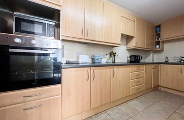 Cardiff Bay, Cardiff - Image 2