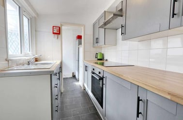 Longbrook Street, St Sidwells, Exeter - Image 3