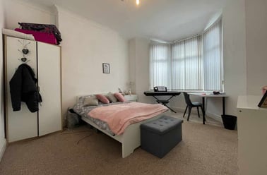 Cathays, Plasnewydd, Cardiff - Image 3